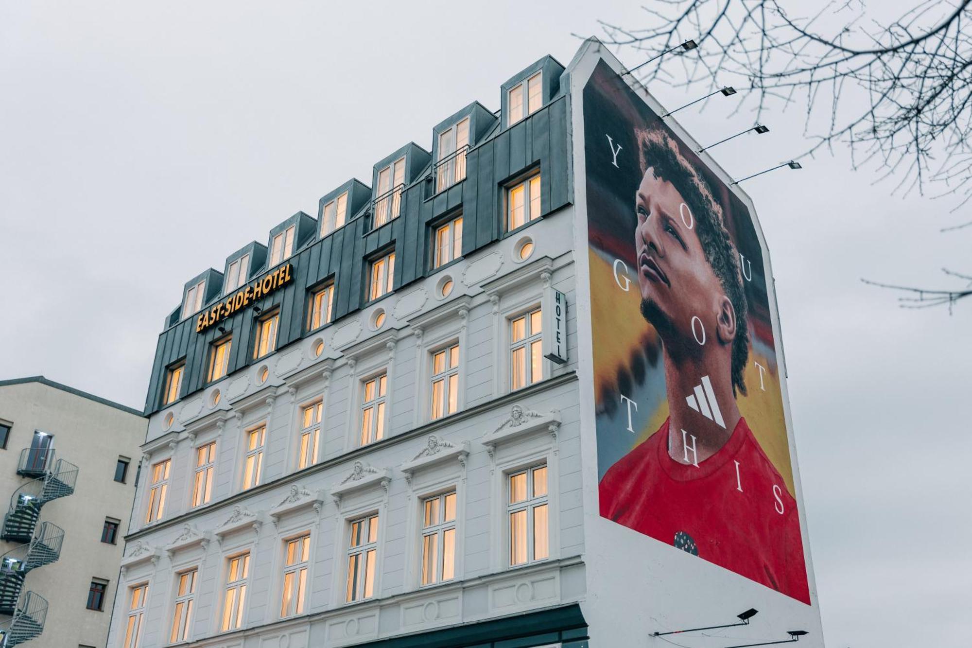 Hotel Homaris East Side Berlín Exterior foto