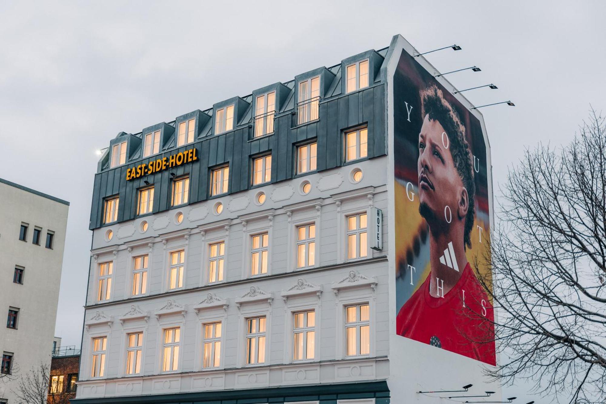 Hotel Homaris East Side Berlín Exterior foto